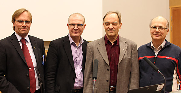 Risto O. Roine, Juha Rinne, Seppo Soinila ja Olli Tenovuo seisovat vierekkäin.